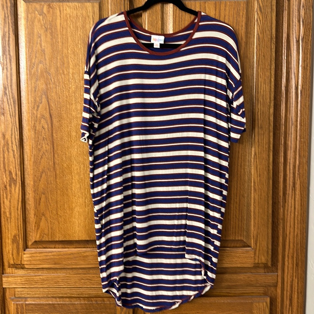 Like new LuLaRoe high low tunic top